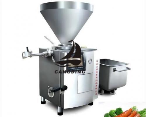 Sausage forming machine